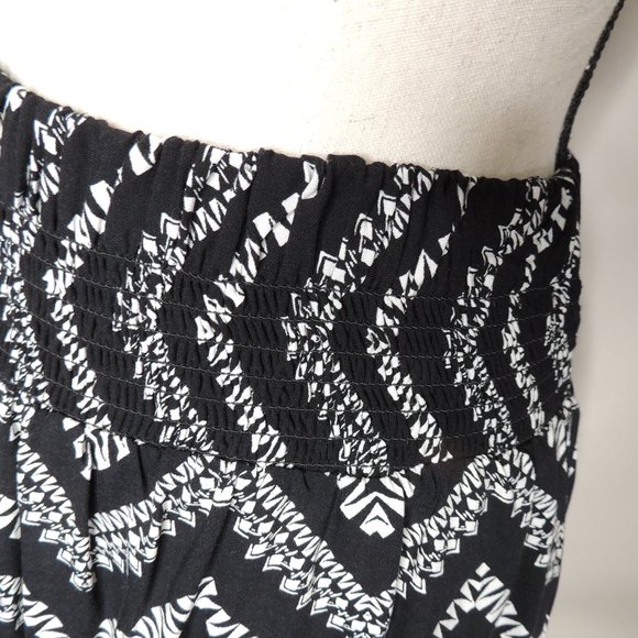 Joe B Black and White Chevron Skirt - Picture 3 of 4